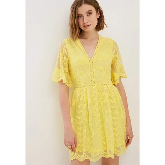 Socialite Dresses & Skirts - Socialite Yellow Lace Mid Length Dress S Small